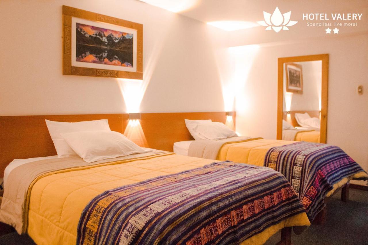 Hotel Valery 2 Estrellas Уарас Екстериор снимка