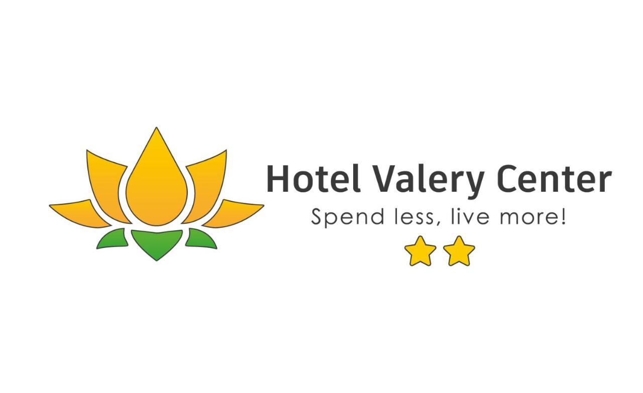 Hotel Valery 2 Estrellas Уарас Екстериор снимка