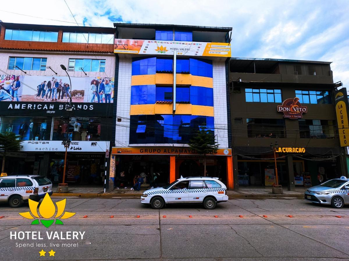 Hotel Valery 2 Estrellas Уарас Екстериор снимка