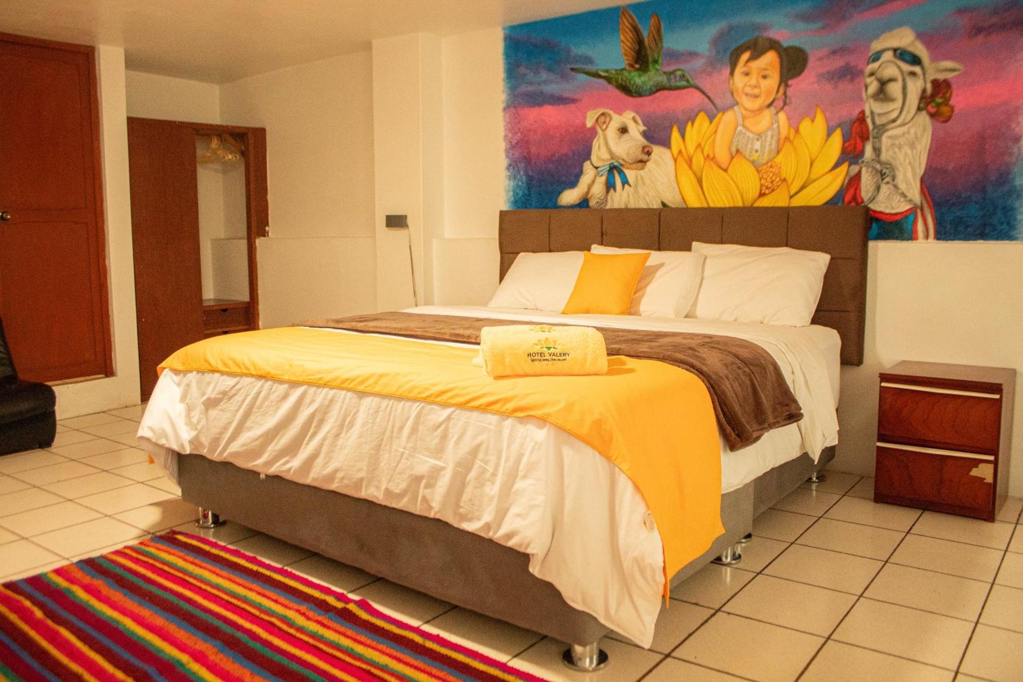 Hotel Valery 2 Estrellas Уарас Екстериор снимка