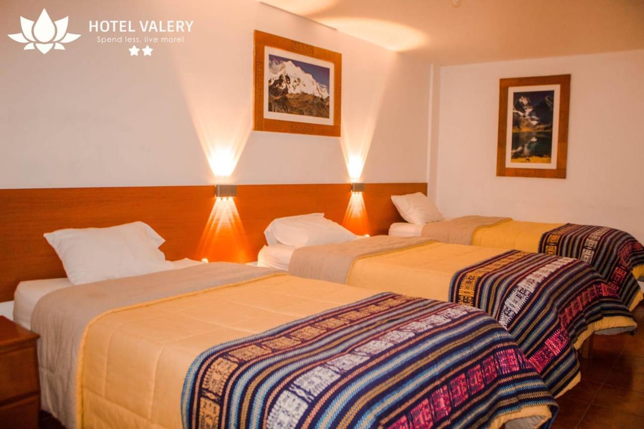 Hotel Valery 2 Estrellas Уарас Екстериор снимка